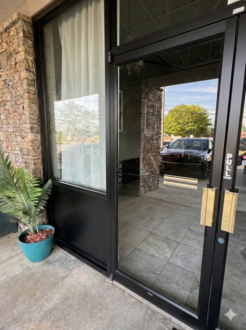 Commercial building glass entrance